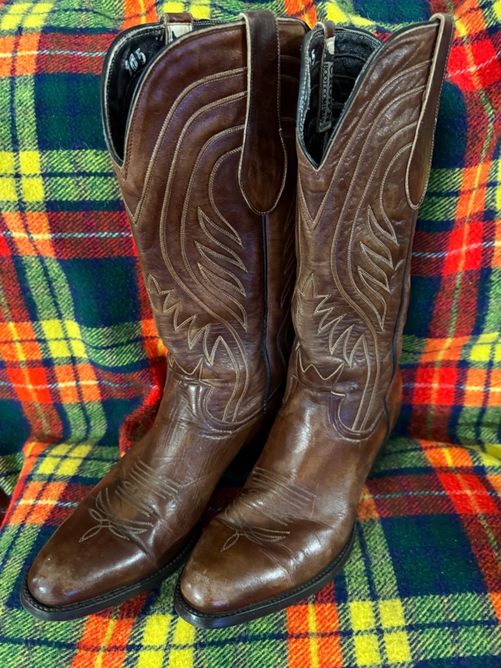 Vintage men’s 10.5 Crown Boot Company Cowboy Western Brown BOOTS